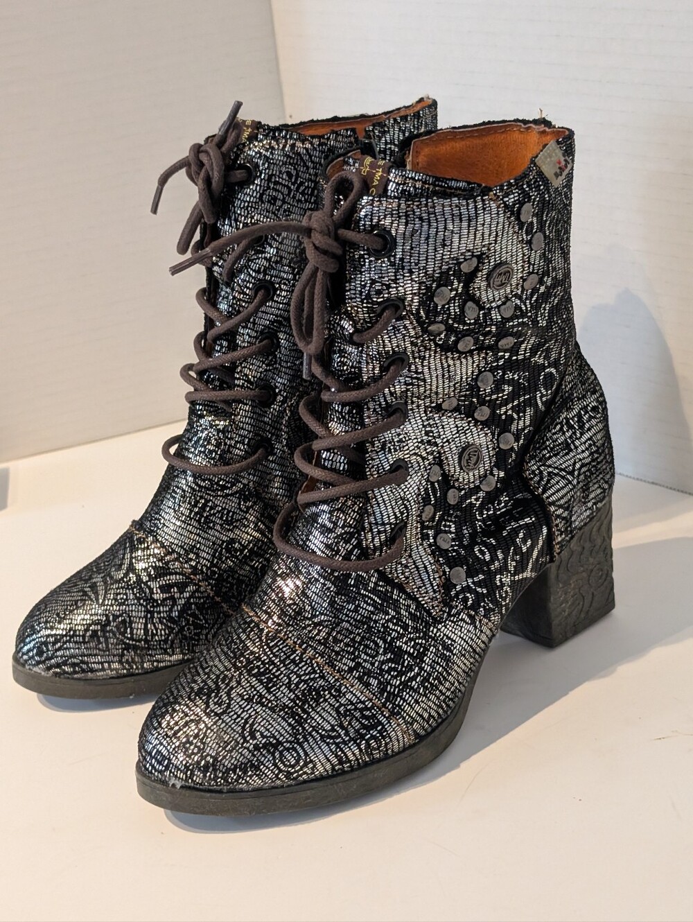 TMA EYES LEATHER Combat Boots Black with Lace Look Sz. 7